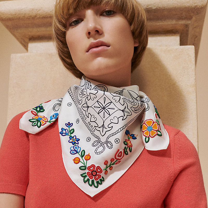 Animaux Bandana a Fleurs embroidered scarf 65 - White | Hermès Finland